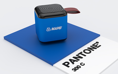 reproduktor v pantone barvě